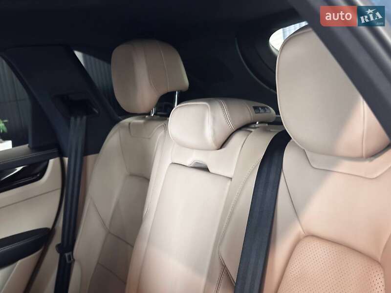 Позашляховик / Кросовер Porsche Cayenne 2019 в Львові