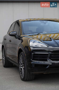 Внедорожник / Кроссовер Porsche Cayenne 2020 в 