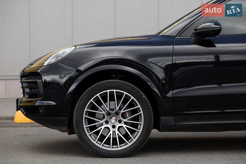 Позашляховик / Кросовер Porsche Cayenne 2020 в Києві