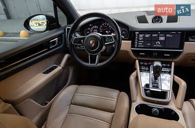 Внедорожник / Кроссовер Porsche Cayenne 2020 в 