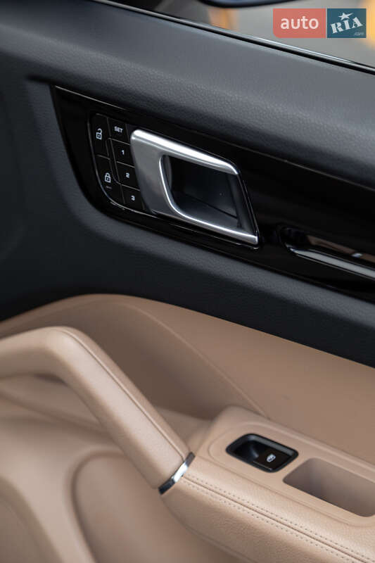 Позашляховик / Кросовер Porsche Cayenne 2020 в Києві