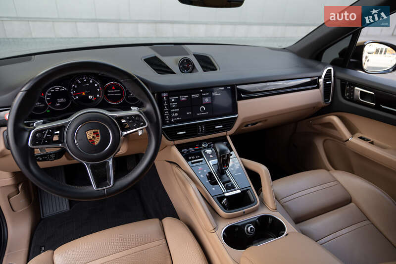 Позашляховик / Кросовер Porsche Cayenne 2020 в Києві
