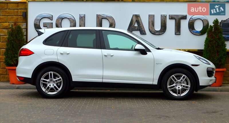 Позашляховик / Кросовер Porsche Cayenne 2012 в Одесі