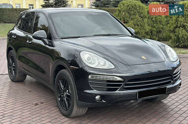 Внедорожник / Кроссовер Porsche Cayenne 2012 в 