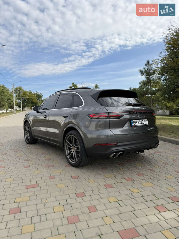 Внедорожник / Кроссовер Porsche Cayenne 2020 в Измаиле