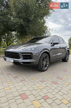 Позашляховик / Кросовер Porsche Cayenne 2020 в 