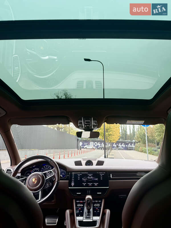 Внедорожник / Кроссовер Porsche Cayenne 2018 в Киеве фото 2 Внедорожник / Кроссовер Porsche Cayenne 2018 в Киеве