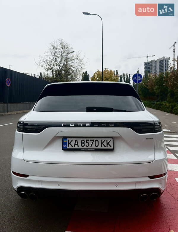 Внедорожник / Кроссовер Porsche Cayenne 2018 в Киеве фото 5 Внедорожник / Кроссовер Porsche Cayenne 2018 в Киеве