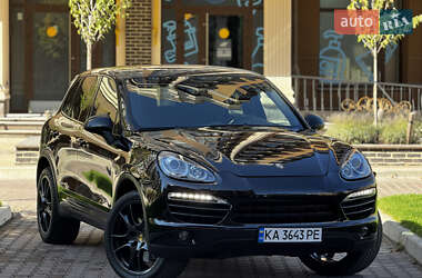 Внедорожник / Кроссовер Porsche Cayenne 2012 в 