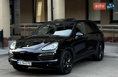 Внедорожник / Кроссовер Porsche Cayenne 2012 в 