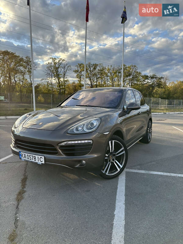 Porsche Cayenne 2011