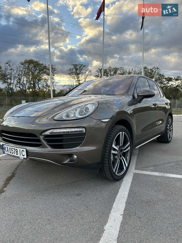 Внедорожник / Кроссовер Porsche Cayenne 2011 в Запорожье фото 14 Внедорожник / Кроссовер Porsche Cayenne 2011 в Запорожье
