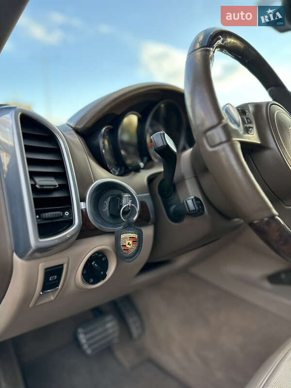 Внедорожник / Кроссовер Porsche Cayenne 2011 в Запорожье фото 33 Внедорожник / Кроссовер Porsche Cayenne 2011 в Запорожье