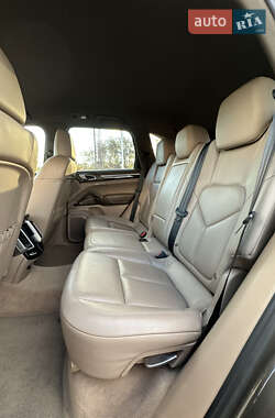 Позашляховик / Кросовер Porsche Cayenne 2011 в 
