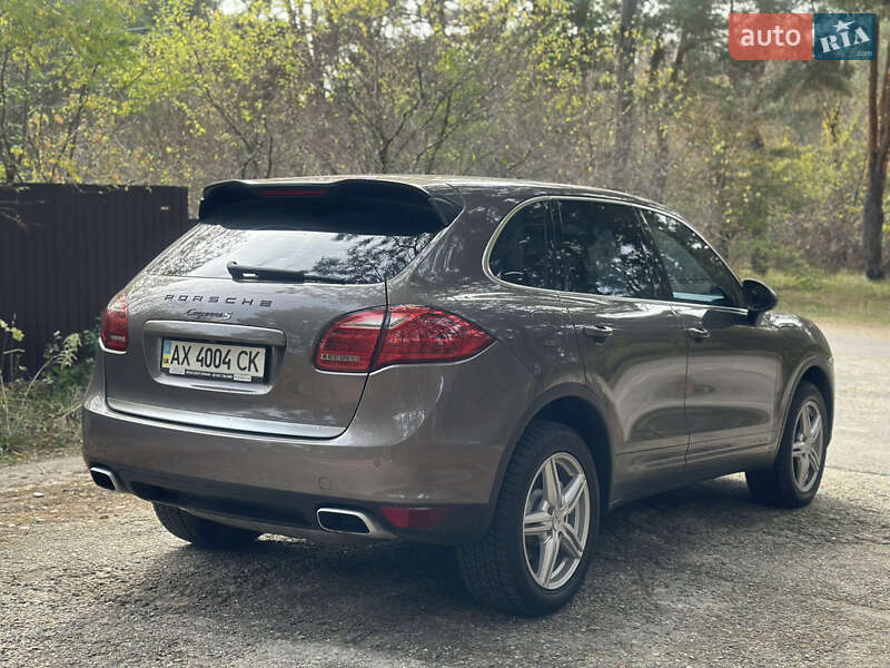 Внедорожник / Кроссовер Porsche Cayenne 2011 в Киеве фото 4 Внедорожник / Кроссовер Porsche Cayenne 2011 в Киеве