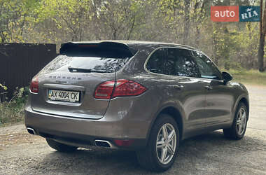 Позашляховик / Кросовер Porsche Cayenne 2011 в 