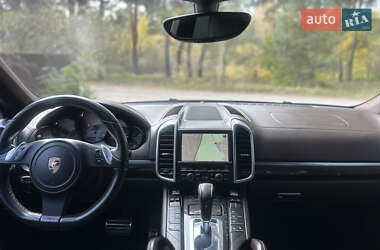 Позашляховик / Кросовер Porsche Cayenne 2011 в 