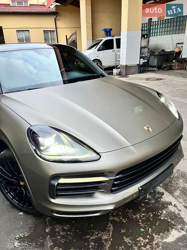 Позашляховик / Кросовер Porsche Cayenne 2018 в Івано-Франківську