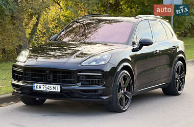 Внедорожник / Кроссовер Porsche Cayenne 2018 в Киеве