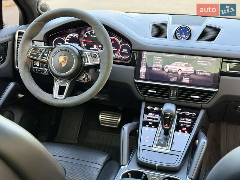 Позашляховик / Кросовер Porsche Cayenne 2018 в Києві