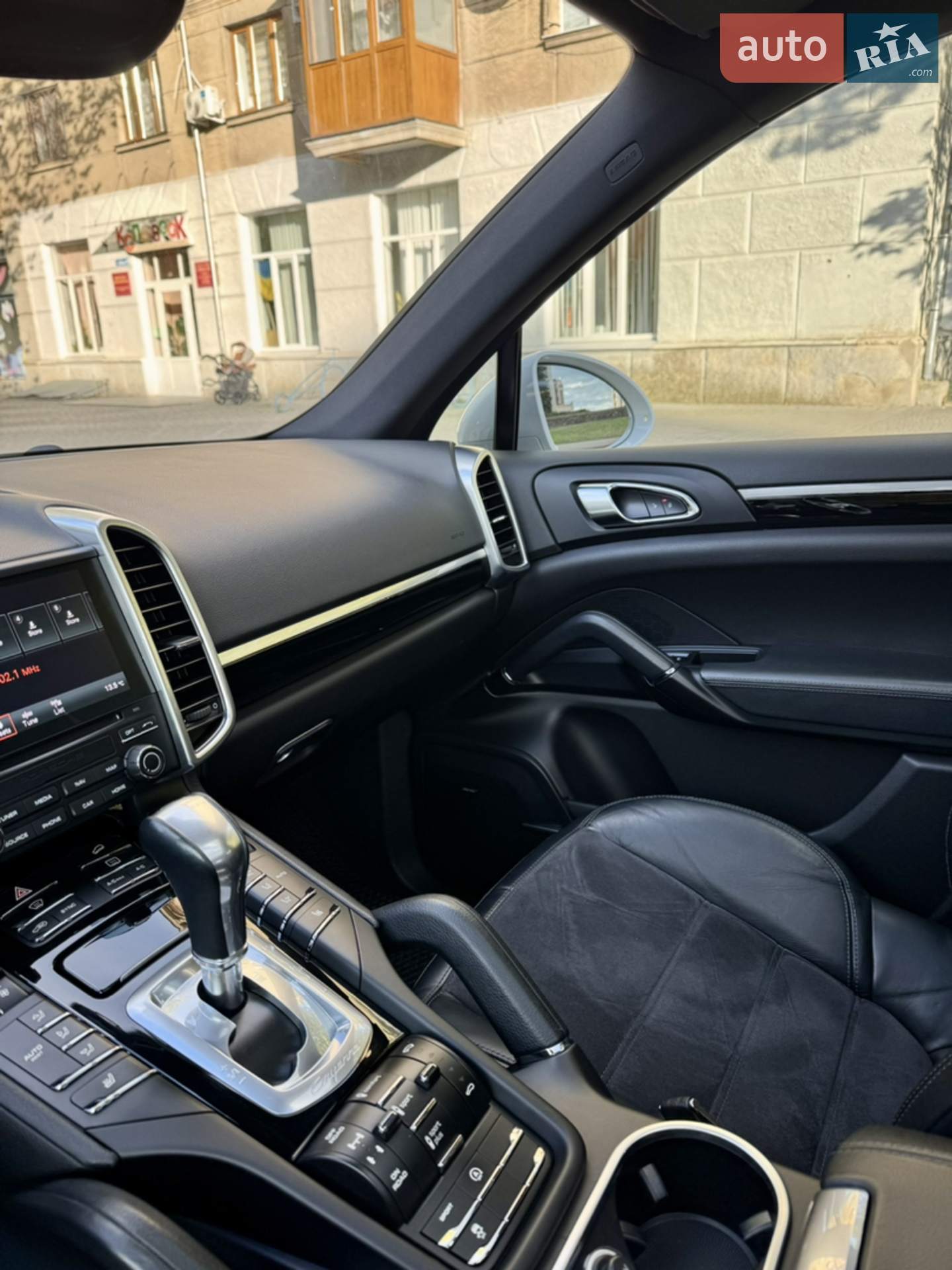 2016 Porsche Cayenne - мініатюра 16