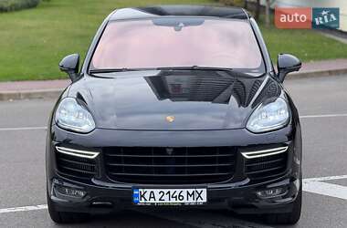Внедорожник / Кроссовер Porsche Cayenne 2017 в Киеве