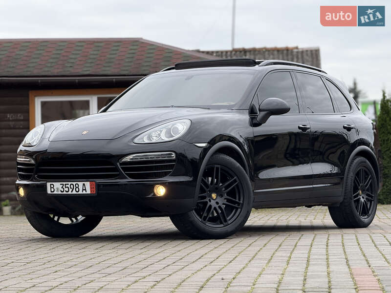 Внедорожник / Кроссовер Porsche Cayenne 2012 в Самборе