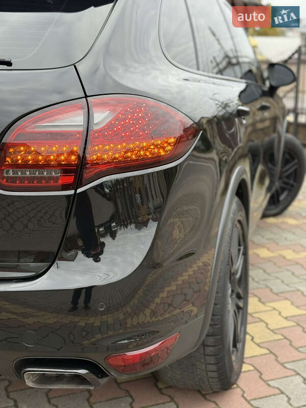 Внедорожник / Кроссовер Porsche Cayenne 2012 в Самборе