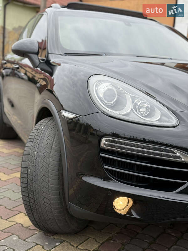 Внедорожник / Кроссовер Porsche Cayenne 2012 в Самборе