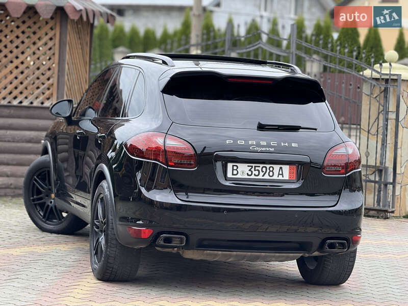 Внедорожник / Кроссовер Porsche Cayenne 2012 в Самборе