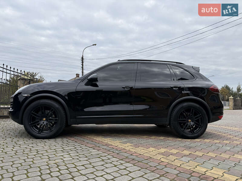 Внедорожник / Кроссовер Porsche Cayenne 2012 в Самборе