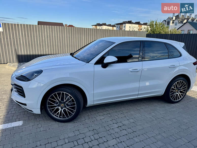Внедорожник / Кроссовер Porsche Cayenne 2018 в Киеве фото 4 Внедорожник / Кроссовер Porsche Cayenne 2018 в Киеве
