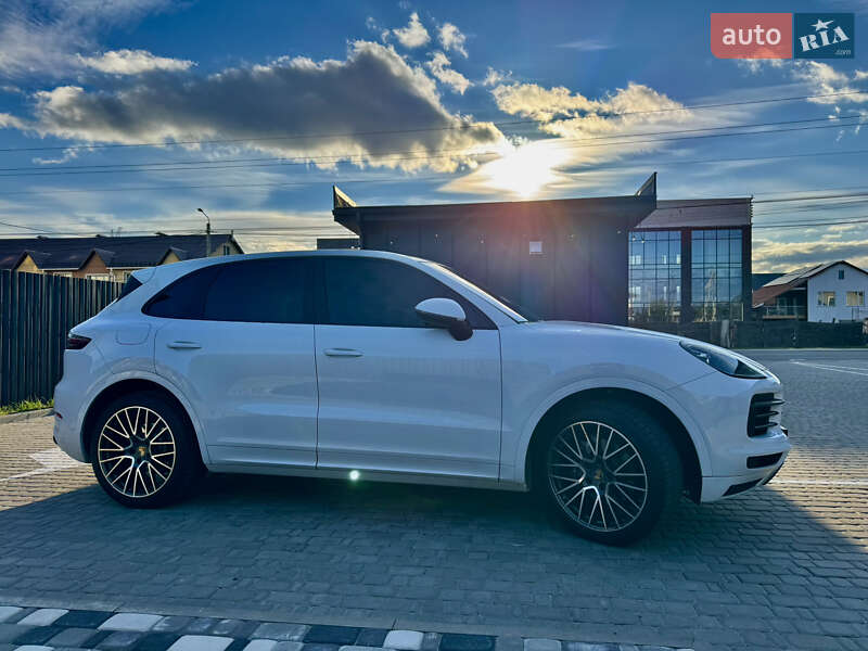 Внедорожник / Кроссовер Porsche Cayenne 2018 в Киеве фото 7 Внедорожник / Кроссовер Porsche Cayenne 2018 в Киеве