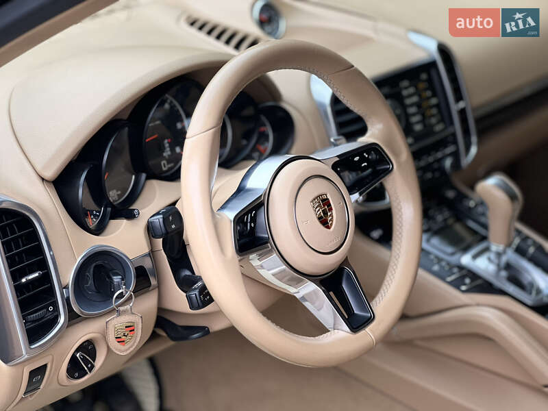 Внедорожник / Кроссовер Porsche Cayenne 2014 в Белой Церкви фото 13 Внедорожник / Кроссовер Porsche Cayenne 2014 в Белой Церкви