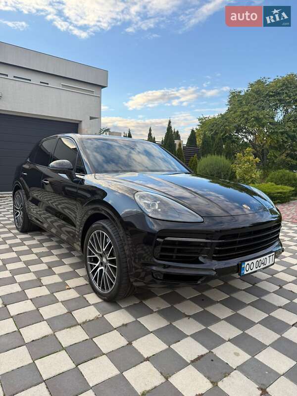 Внедорожник / Кроссовер Porsche Cayenne 2017 в Одессе