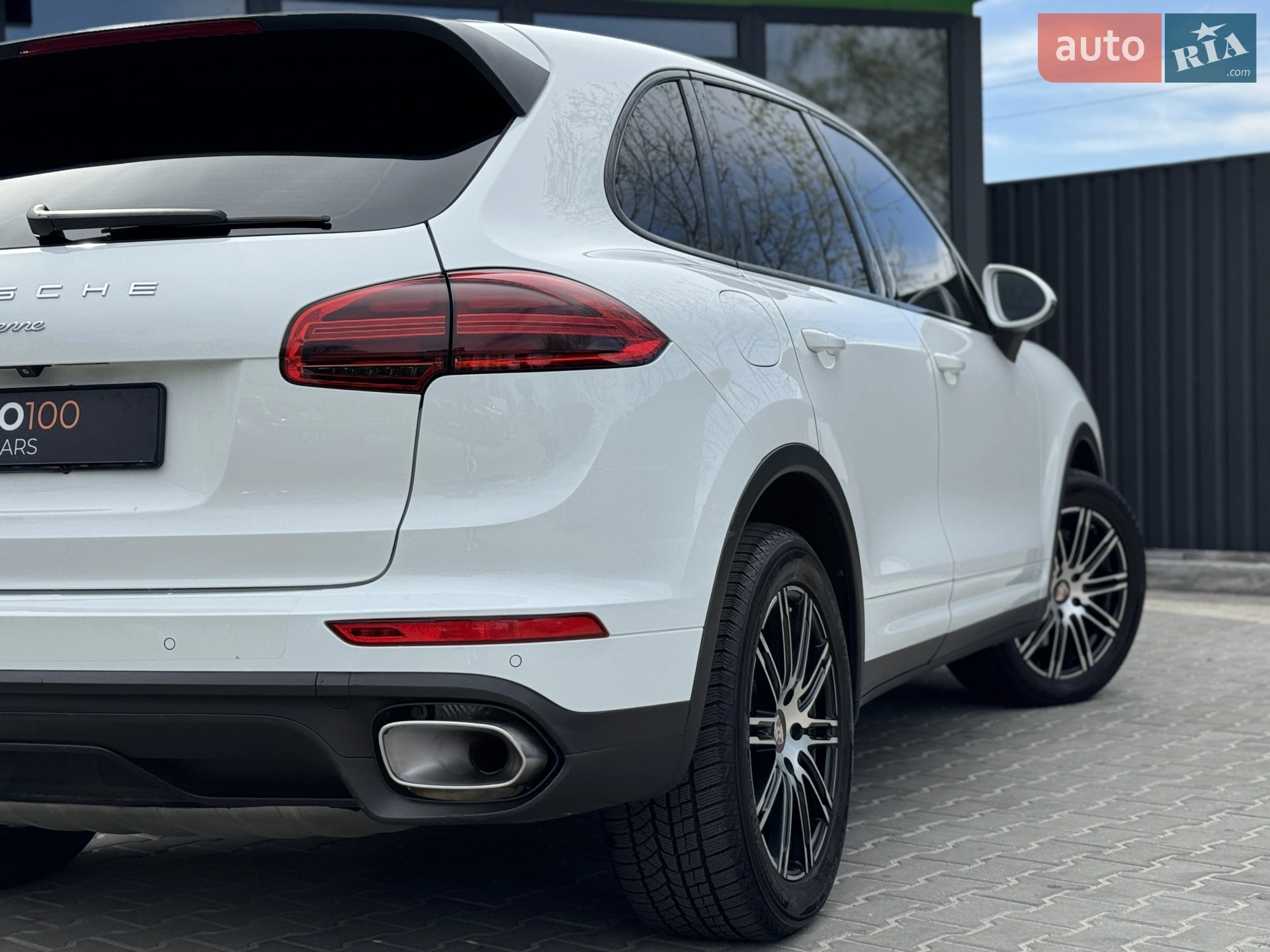 2016 Porsche Cayenne - мініатюра 10