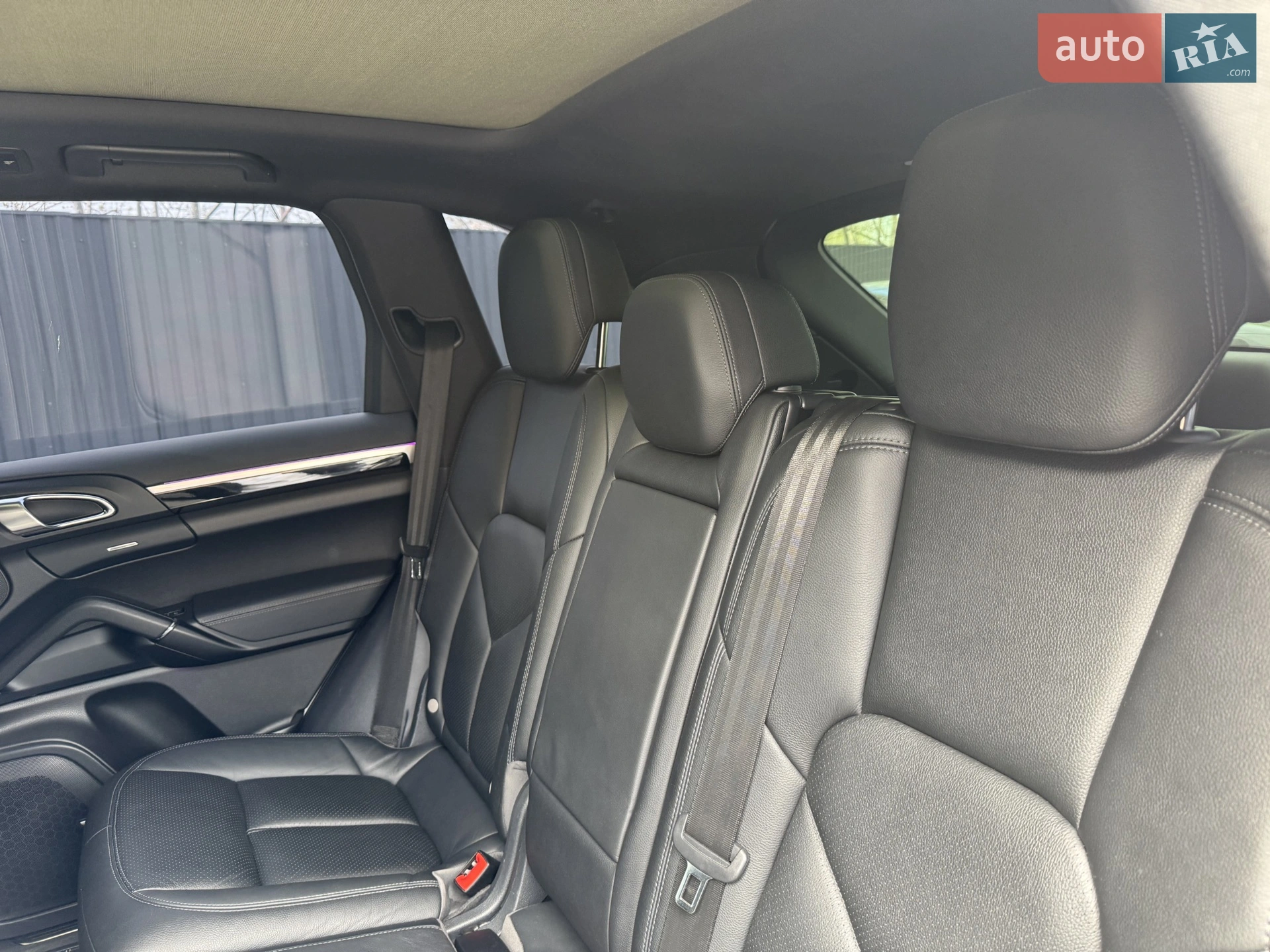 2016 Porsche Cayenne - мініатюра 20