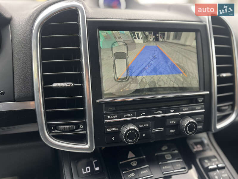 Позашляховик / Кросовер Porsche Cayenne 2014 в Черкасах