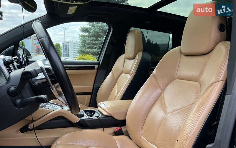 Позашляховик / Кросовер Porsche Cayenne 2015 в Львові фото 9 Позашляховик / Кросовер Porsche Cayenne 2015 в Львові