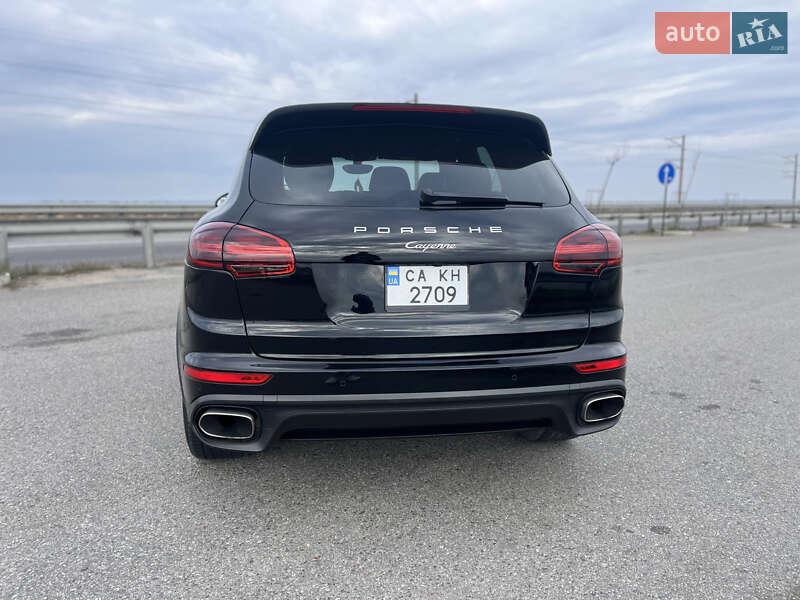 Позашляховик / Кросовер Porsche Cayenne 2014 в Черкасах