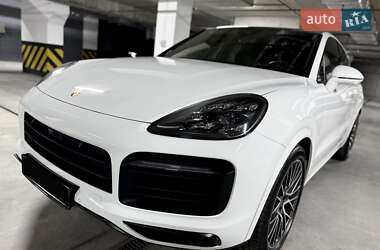 Позашляховик / Кросовер Porsche Cayenne 2019 в  фото 4 Позашляховик / Кросовер Porsche Cayenne 2019 в