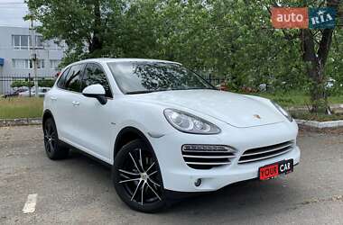 Позашляховик / Кросовер Porsche Cayenne 2014 в  фото 11 Позашляховик / Кросовер Porsche Cayenne 2014 в