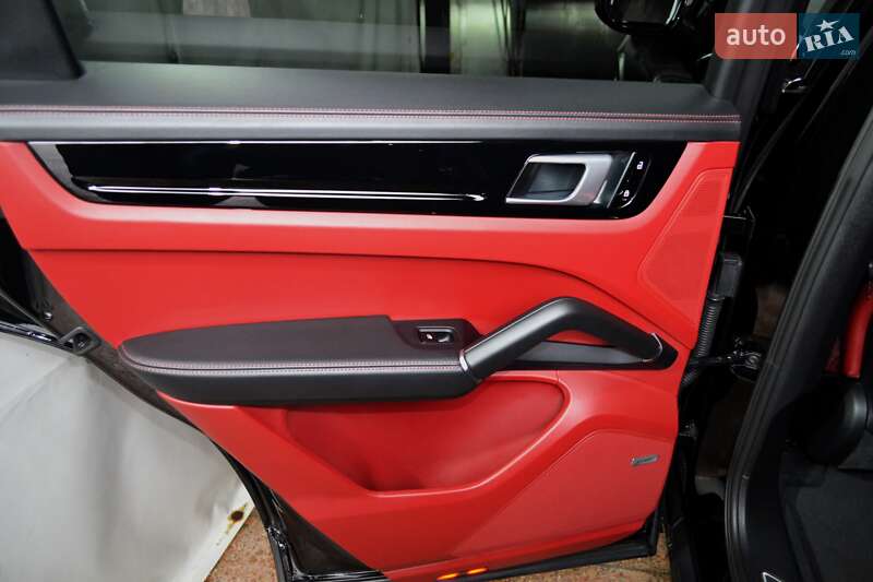 Внедорожник / Кроссовер Porsche Cayenne 2020 в Харькове фото 39 Внедорожник / Кроссовер Porsche Cayenne 2020 в Харькове