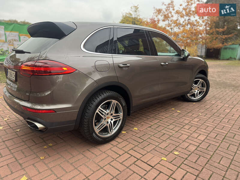 Позашляховик / Кросовер Porsche Cayenne 2015 в Києві фото 4 Позашляховик / Кросовер Porsche Cayenne 2015 в Києві