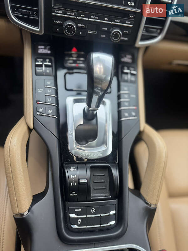 Позашляховик / Кросовер Porsche Cayenne 2015 в Києві фото 21 Позашляховик / Кросовер Porsche Cayenne 2015 в Києві