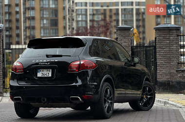 Позашляховик / Кросовер Porsche Cayenne 2012 в Києві