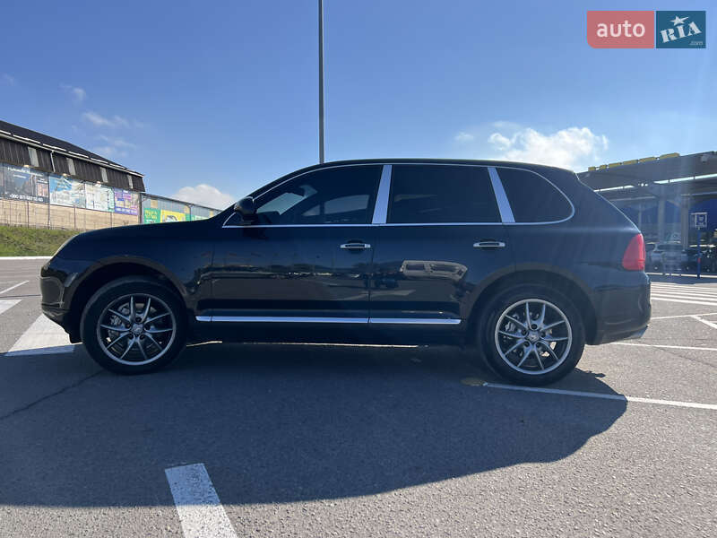 Porsche Cayenne 2004