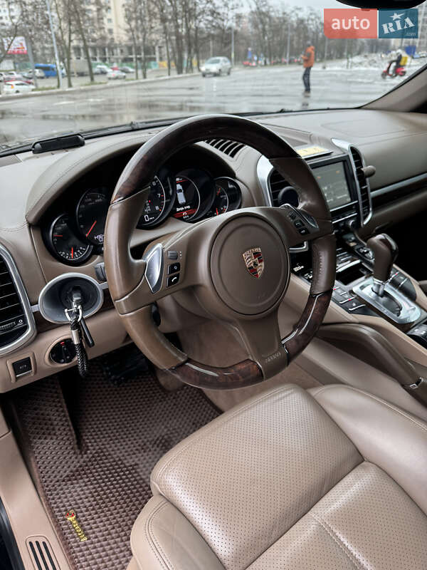 Позашляховик / Кросовер Porsche Cayenne 2012 в Києві фото 22 Позашляховик / Кросовер Porsche Cayenne 2012 в Києві