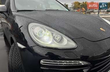 Внедорожник / Кроссовер Porsche Cayenne 2012 в 