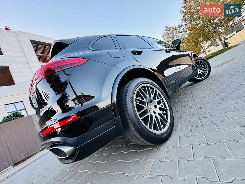 Внедорожник / Кроссовер Porsche Cayenne 2017 в Одессе фото 12 Внедорожник / Кроссовер Porsche Cayenne 2017 в Одессе